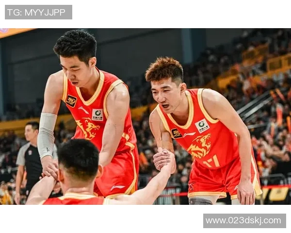 上海篮球队团队协作深度解析与其他球队的对比分析