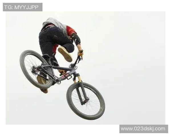 成都极限运动队马拉松大满贯之路的拼搏与坚持故事