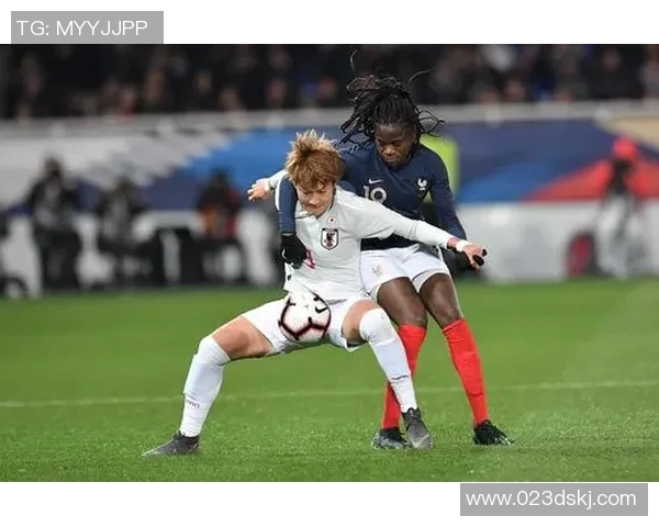 法国女足与冰岛女足激战正酣谁能在国际赛场上笑到最后