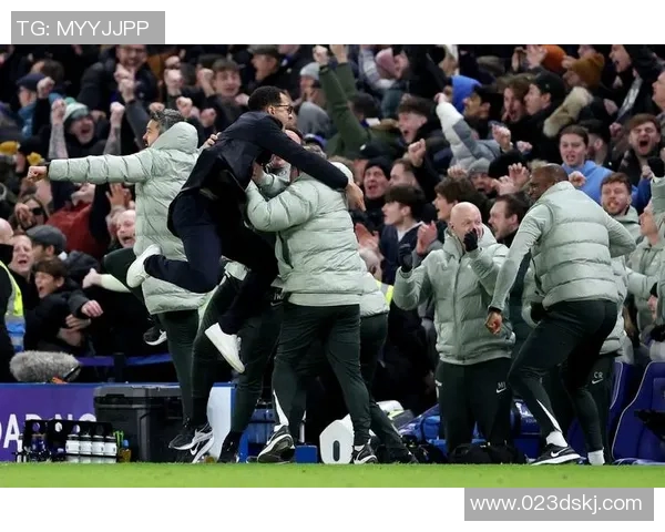 热刺与利物浦对决时间揭晓球迷期待精彩赛事的到来