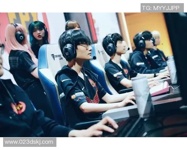 DOTA2专题分析：深入探讨FPX战队在比赛中的战术与经验分享
